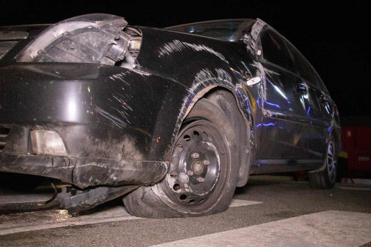 Повреждения у авто оказались небольшими