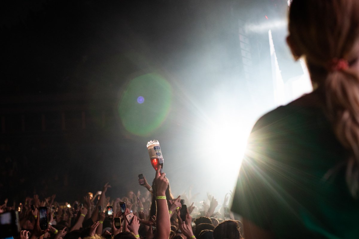 Трибуны это, кажется, оценили