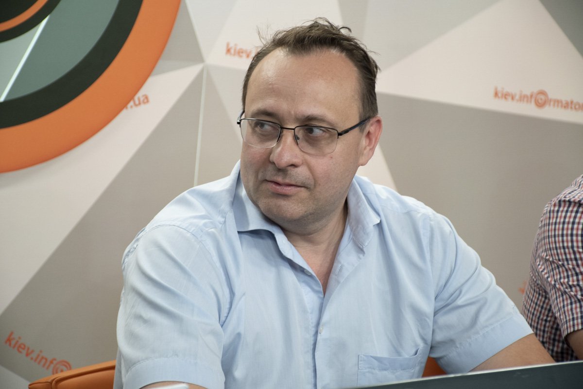 Участие в брифинге принял начальник Главного Управления Госпотребслужбы в Киеве Олег Рубан Участие в брифинге принял начальник Главного Управления Госпотребслужбы в Киеве Олег Рубан