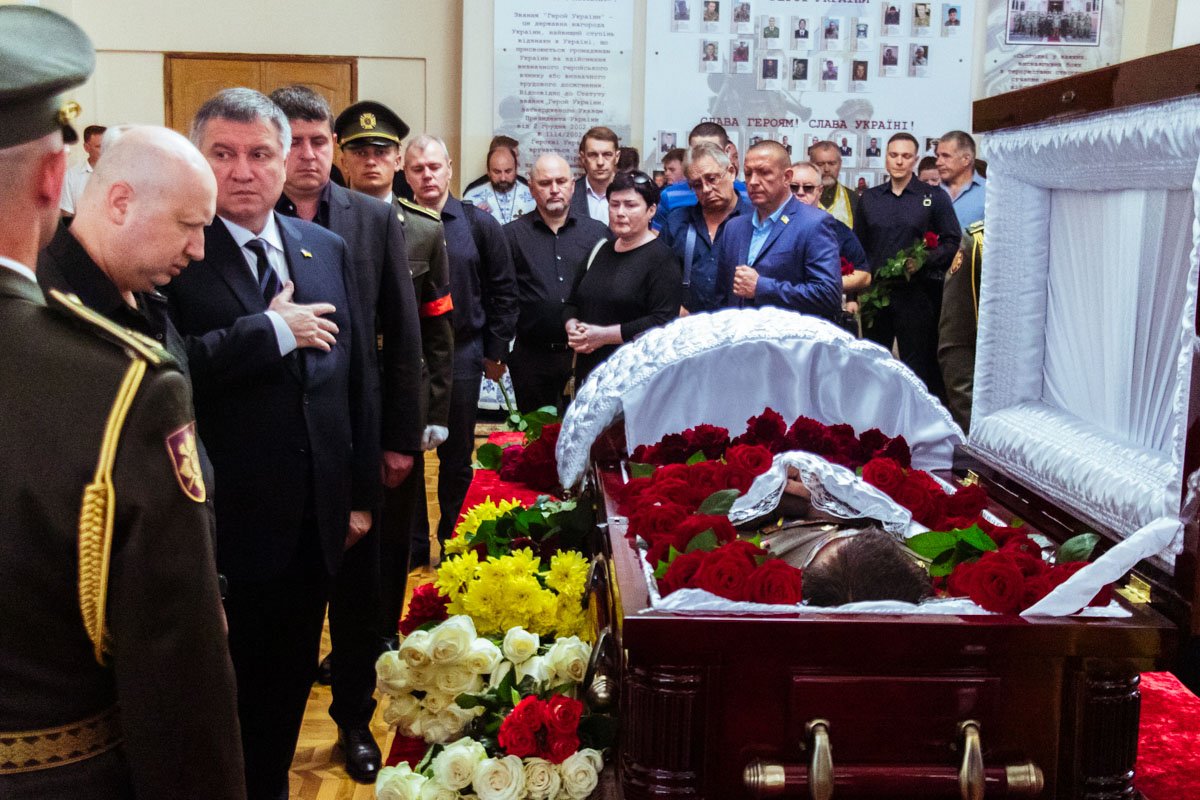 Министр внутренних дел Арсен Аваков и секретарь СНБО Александр Турчинов 