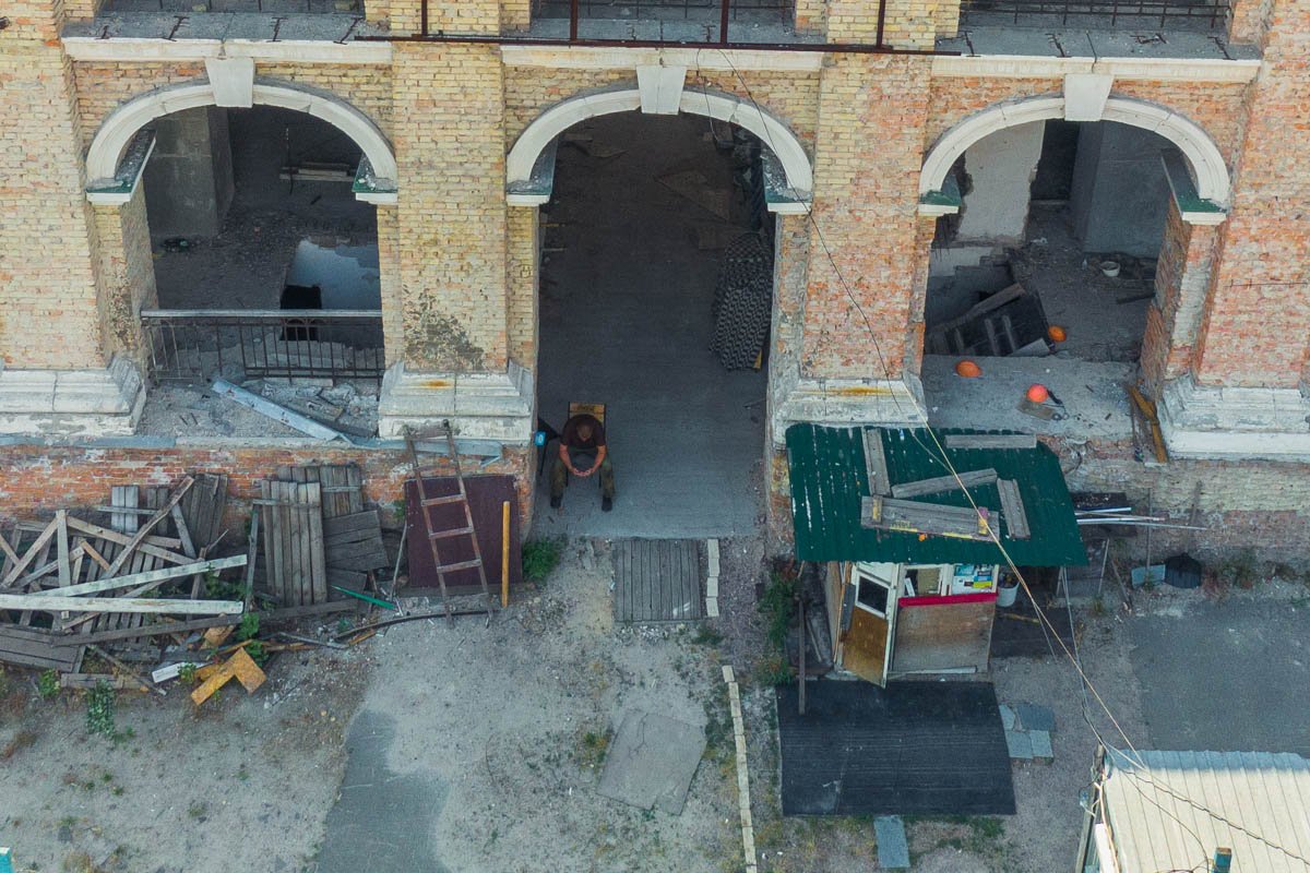 Охранник истории