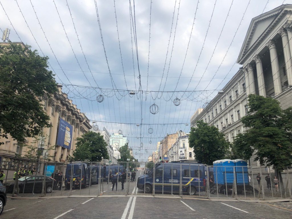 Богдана Хмельницкого закрыта для пешеходов