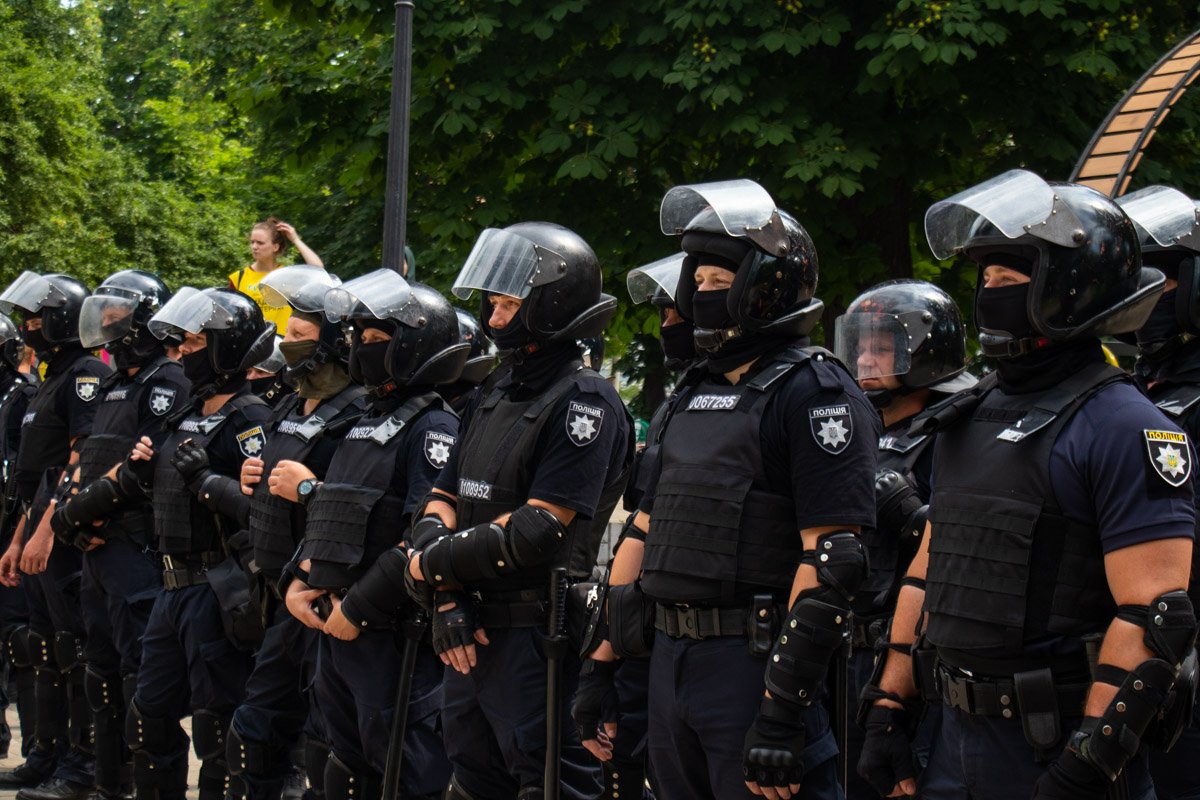 Полицейские грамотно и слаженно охраняли участников Марша Равенства 