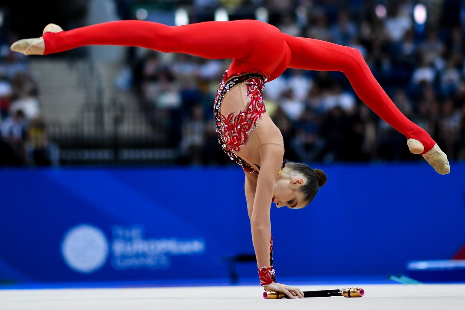 16-летняя гимнастка завоевала две медали на Европейских играх 16-летняя гимнастка завоевала две медали на Европейских играх