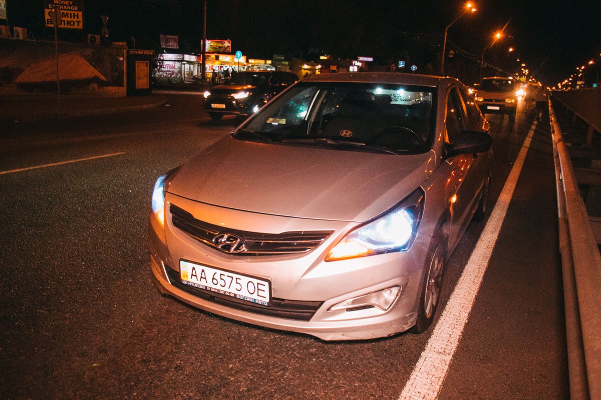 Мотоциклист зацепил Hyundai и упал