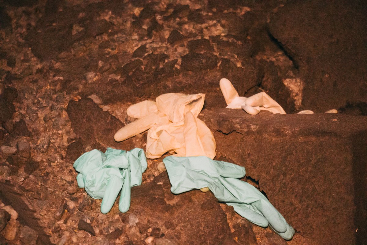 В Киеве мужчина спрыгнул с моста на оживленный проспект и умер в "скорой" 5