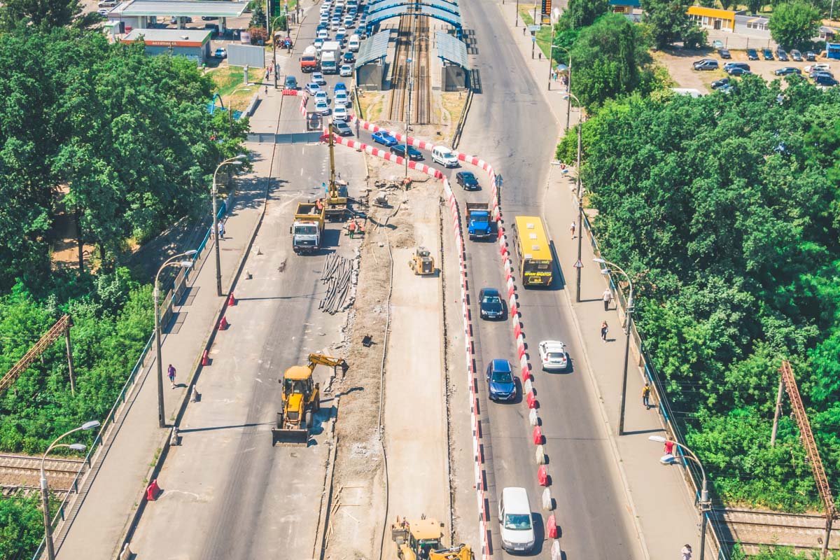 Коммунальщики планируют завершить ремонт путепровода до конца этого года