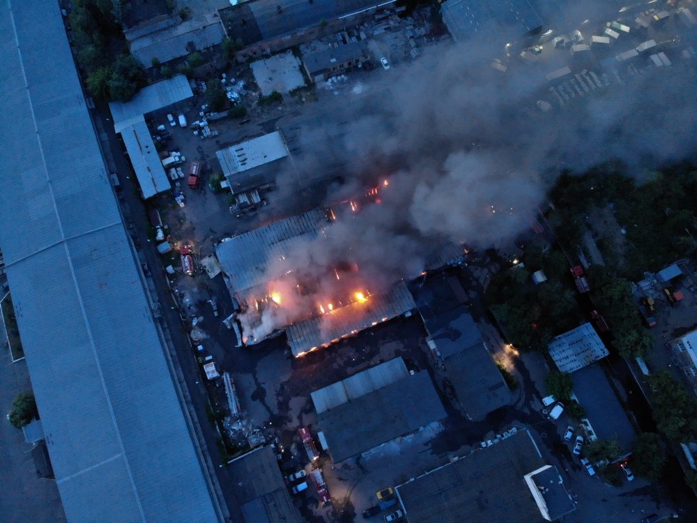 Более полутора часов пожарно-спасательная служба активно боролась с огнем 