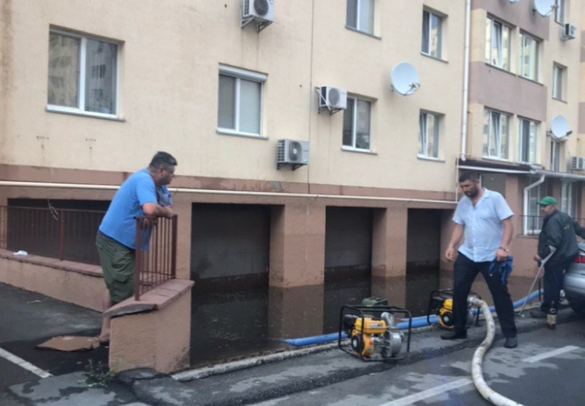 На Киев обрушился шторм: что происходит в столице в условиях непогоды. Хроника 2