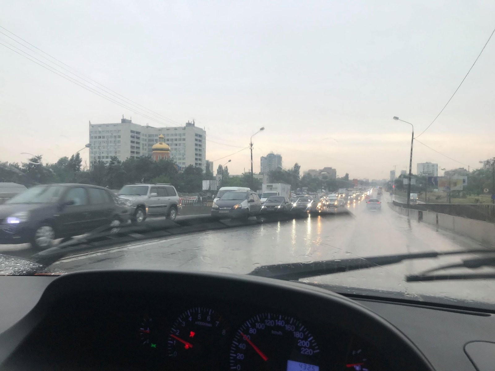 На Киев обрушился шторм: что происходит в столице в условиях непогоды. Хроника 22