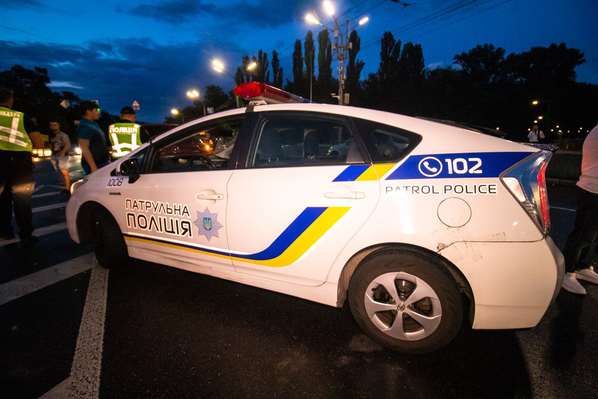 Обстоятельства аварии устанавливает полиция Обстоятельства аварии устанавливает полиция