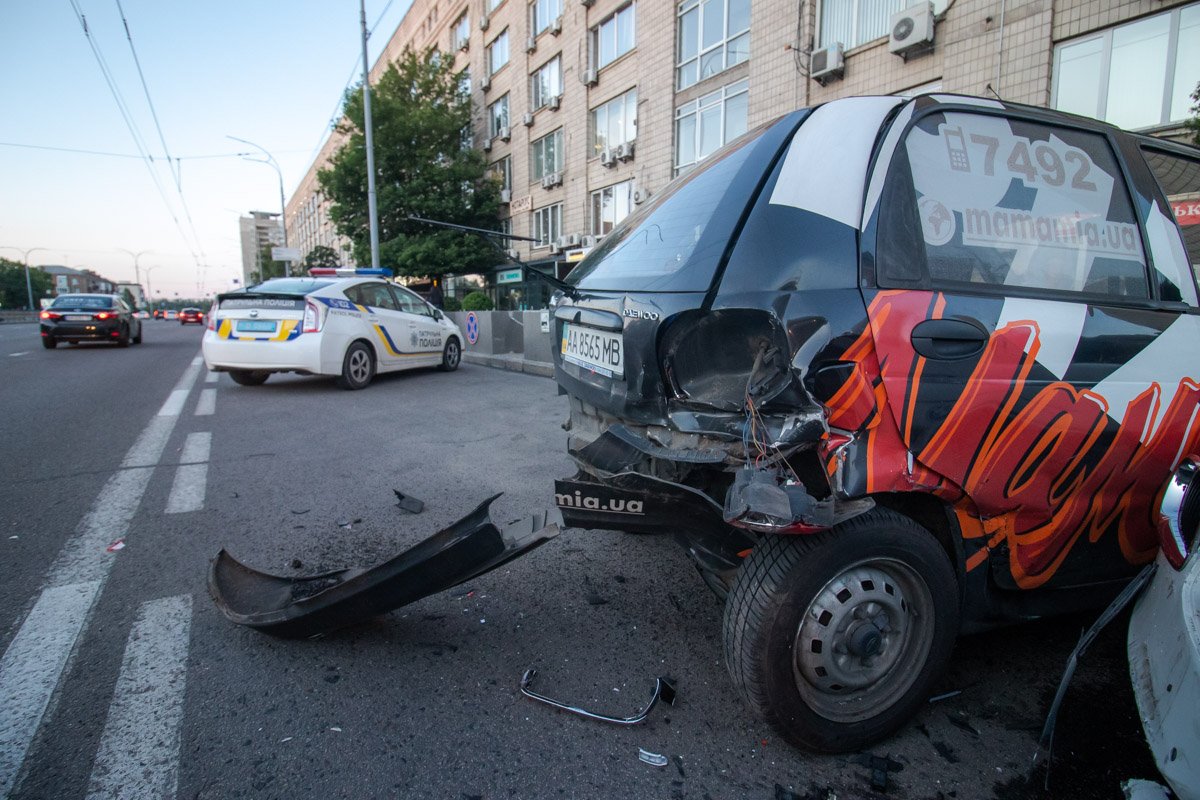 Водитель BMW с трудом стоял на ногах