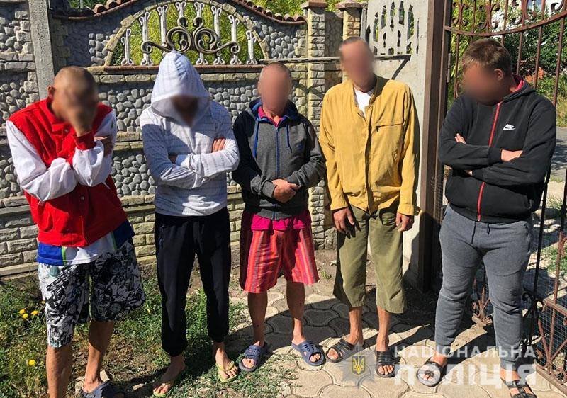 В трех областях Украины в результате специальной операции правоохранители освободили из рабства около 100 человек