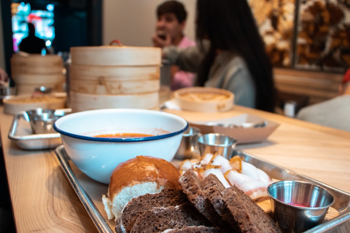 И куда же без горяченького украинского борща 