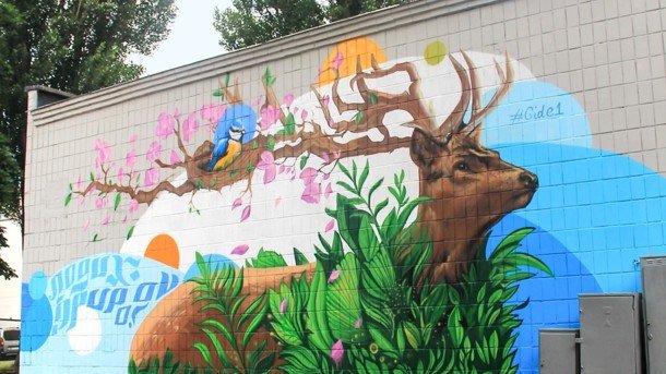 Еще один мурал разместился на бойлерной по адресу улица Никольско-Слободская 6/2