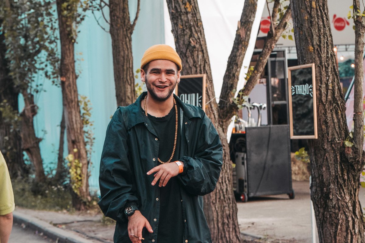 Все эмоции видны на лице Все эмоции видны на лице