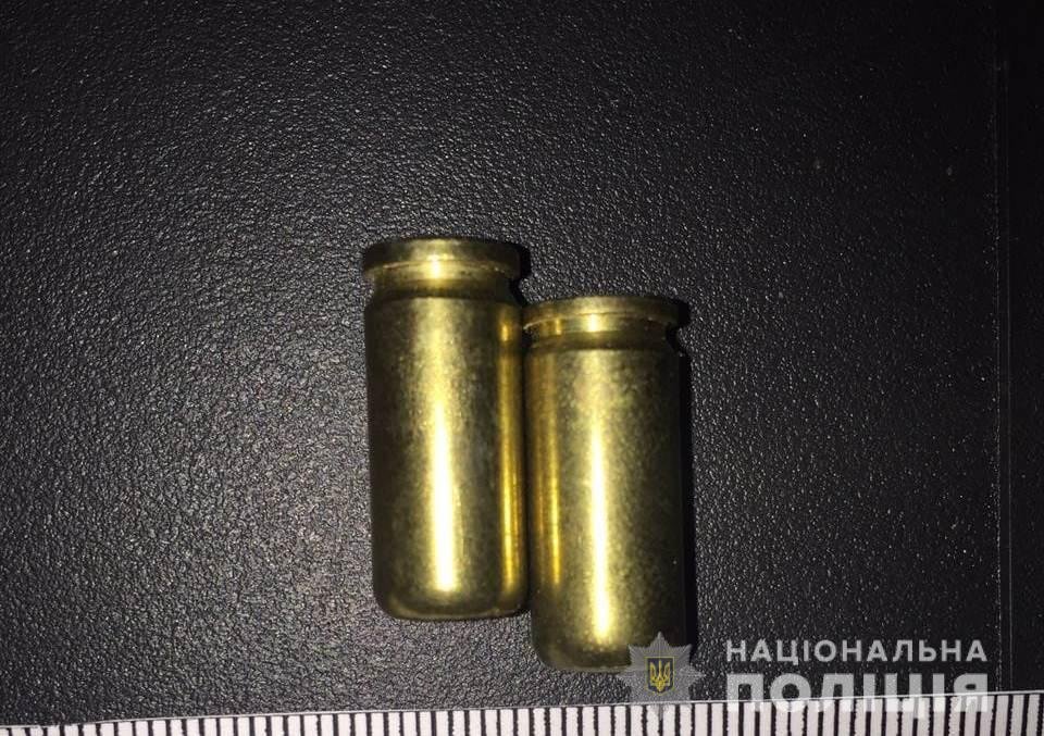 Нарушителю не понравилось, что провидцы стали проводить непонятные «ритуалы», разбросали иглы и расставили свечи Нарушителю не понравилось, что провидцы стали проводить непонятные «ритуалы», разбросали иглы и расставили свечи