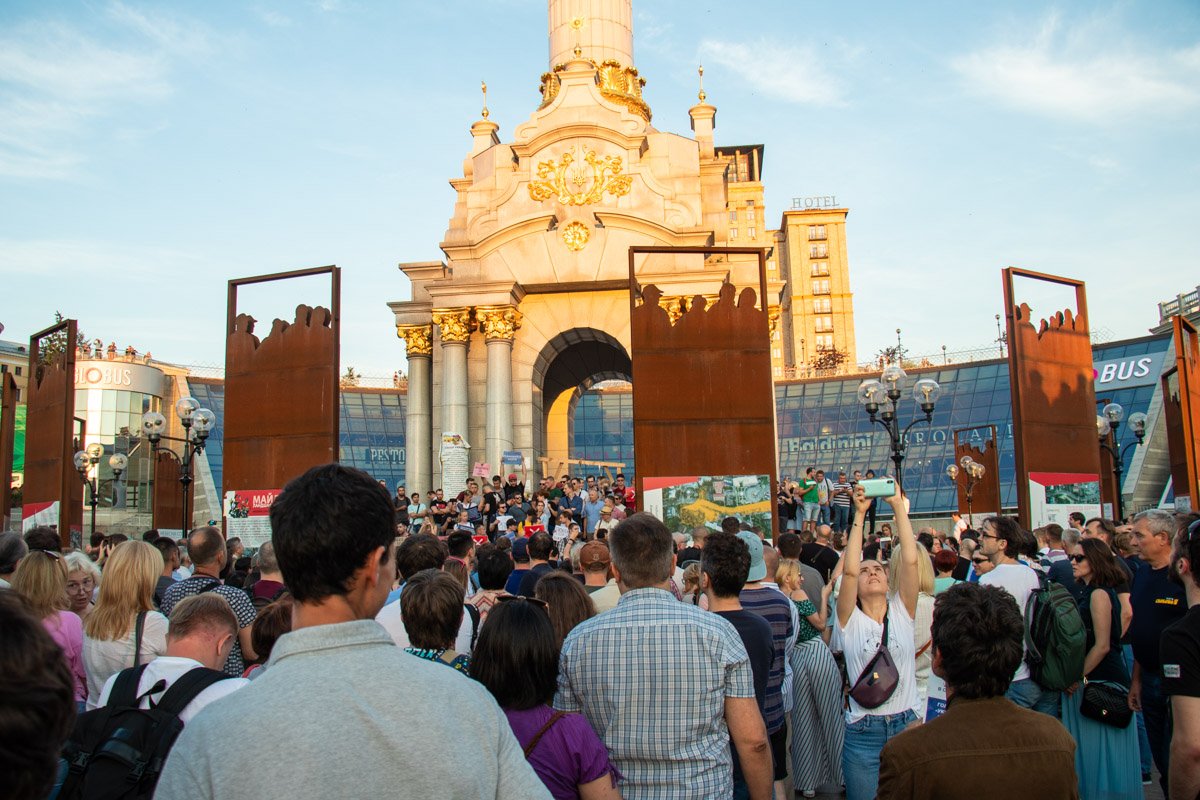 К счастью, обе акции завершились без столкновений К счастью, обе акции завершились без столкновений