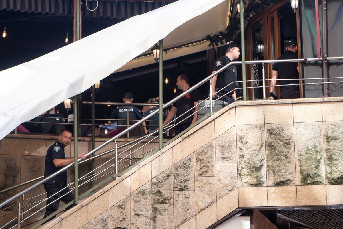 3 июля в самом центре Киева, в "Арена Сити", произошла драка с поножовщиной