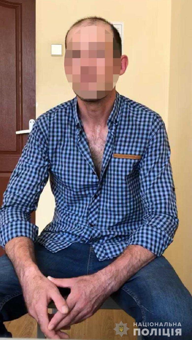 Мужчина рассказал, что у него не хватало денег, поэтому он решил напасть на прохожую девушку