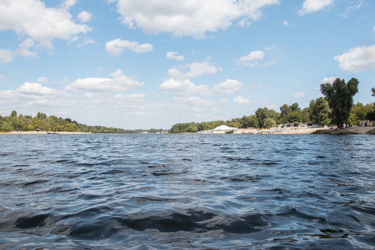 Ведь всем хочется купаться в чистом Днепре и оставить его таким следующим поколениям