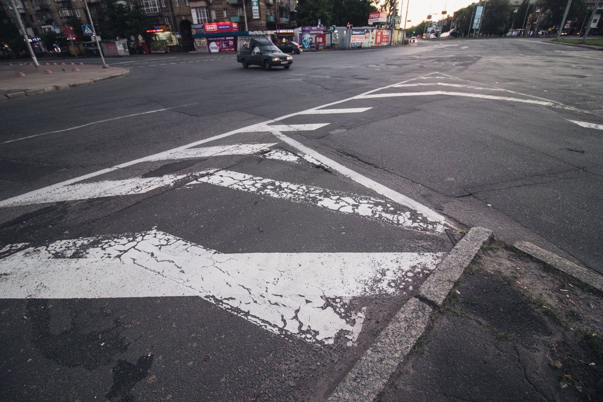 Вокзал пошел волнами Вокзал пошел волнами