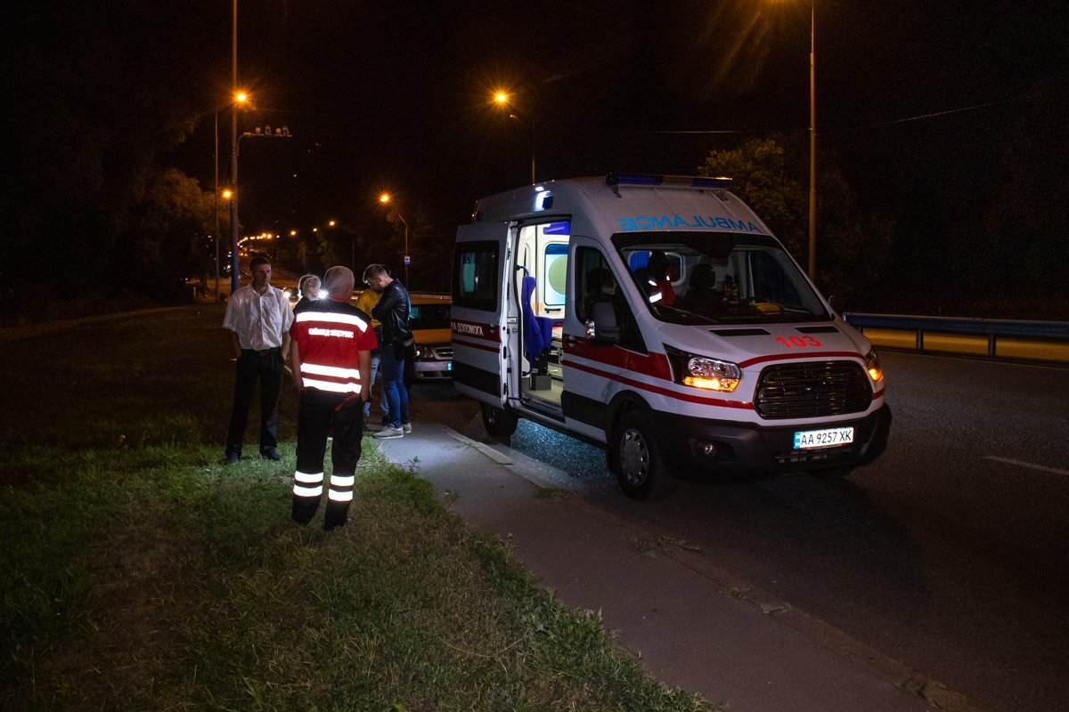 Также в аварии пострадала девушка-пассажир Mazda Также в аварии пострадала девушка-пассажир Mazda