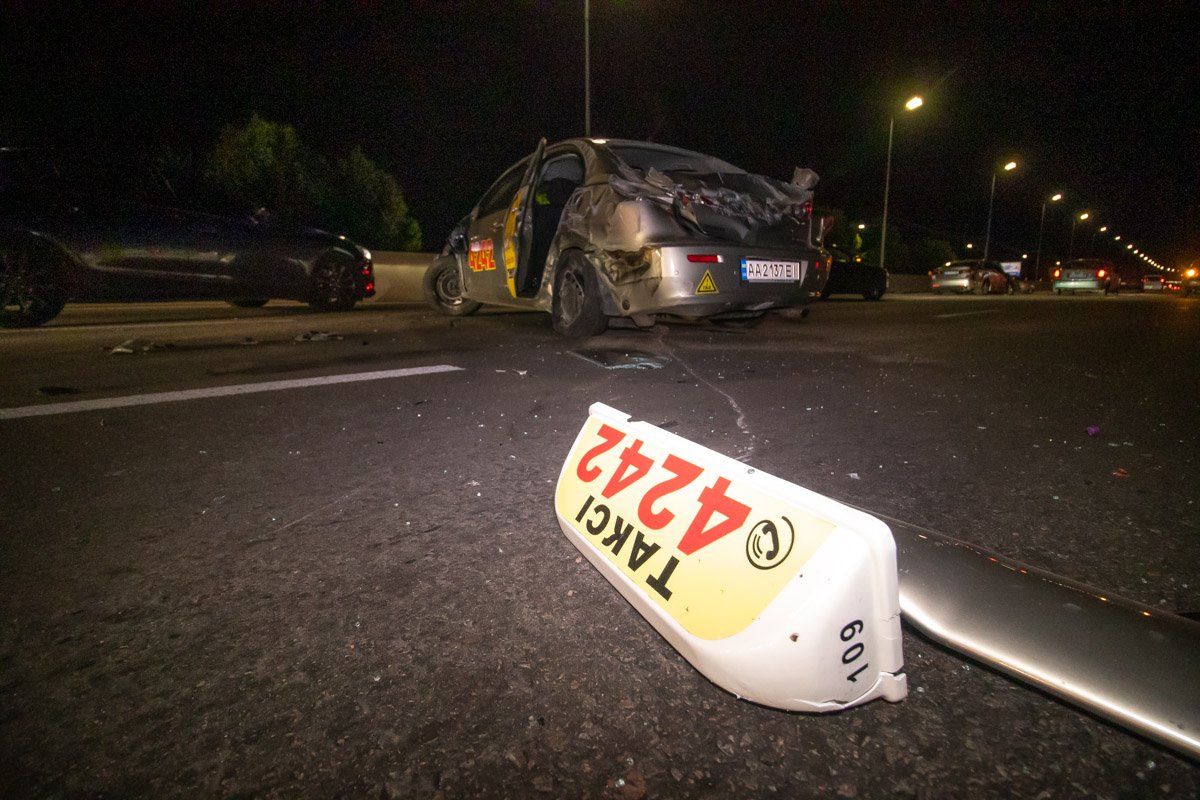 ДТП произошло около 0:40 ДТП произошло около 0:40