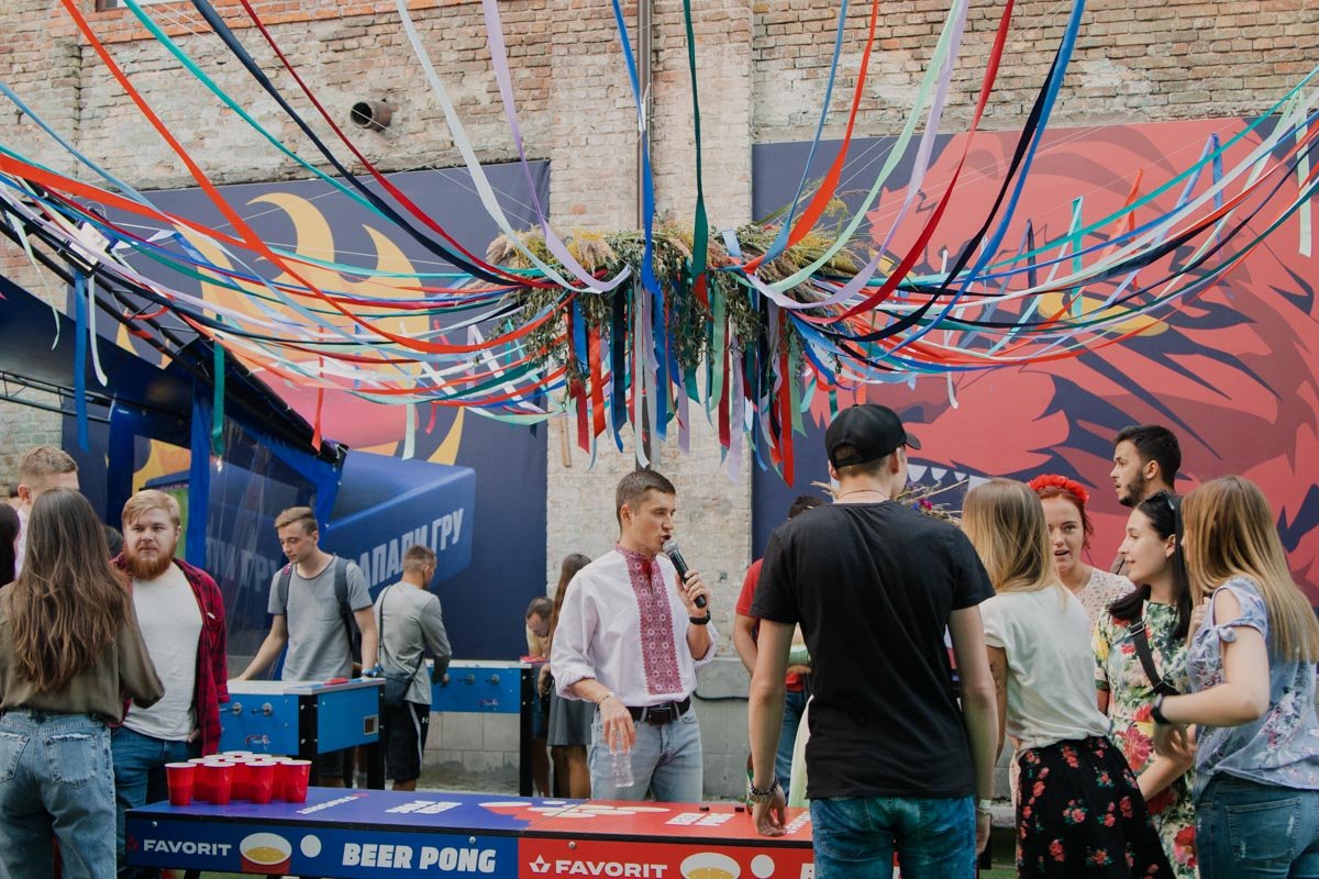 В Киеве на многих локациях очень шумно отпраздновали Ивана Купала В Киеве на многих локациях очень шумно отпраздновали Ивана Купала