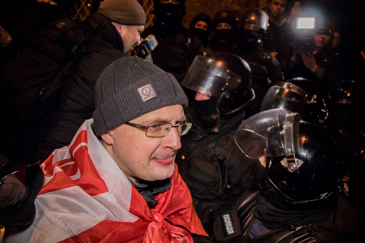 Активисты считают, что Сакаашвили должны отпустить Активисты считают, что Сакаашвили должны отпустить