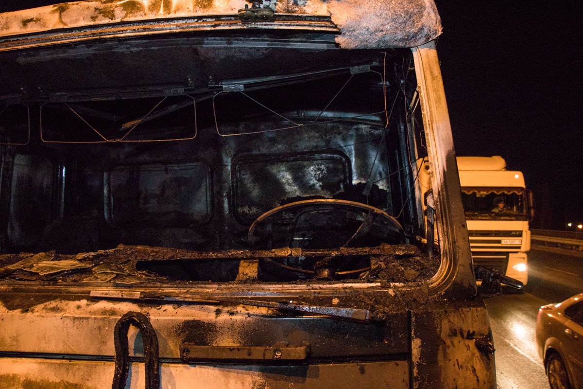 Кабина полностью сгорела