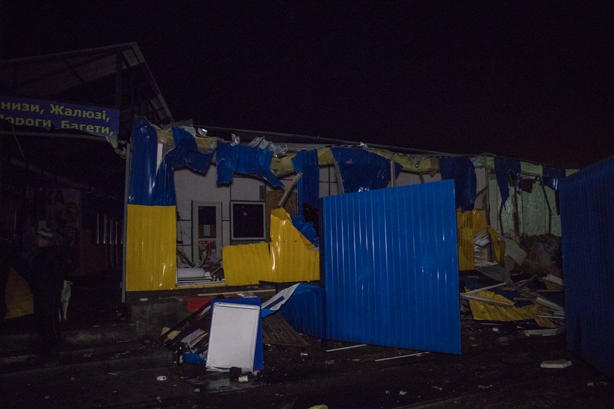 Повреждения напоминают зону боевых действий Повреждения напоминают зону боевых действий