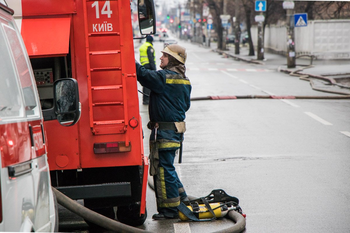На Подоле второй раз за неделю горел памятник архитектуры 6