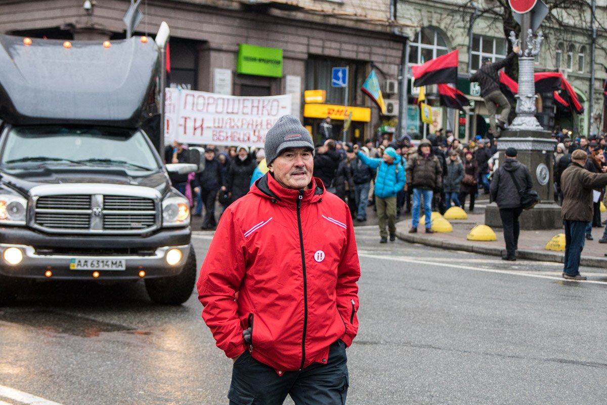 На митинге почти не было молодежи, в основном люди среднего возраста и пенсионеры На митинге почти не было молодежи, в основном люди среднего возраста и пенсионеры