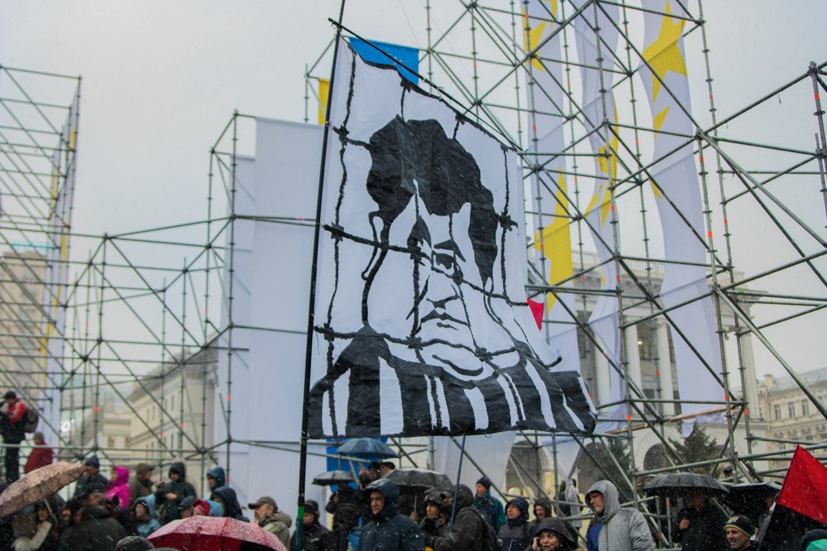 Луценко Юра - продажная шкура