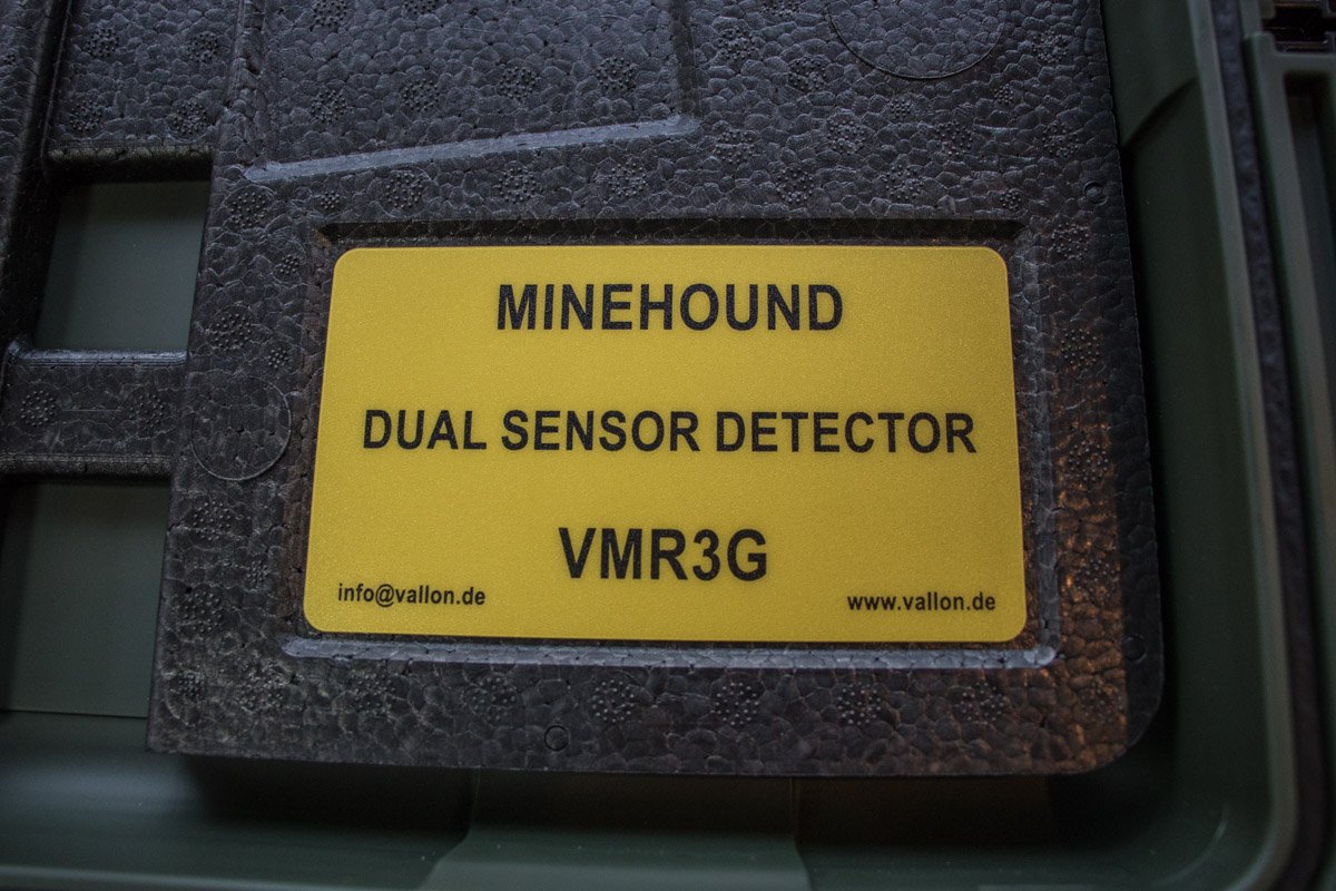 Табличка на одном из детекторов