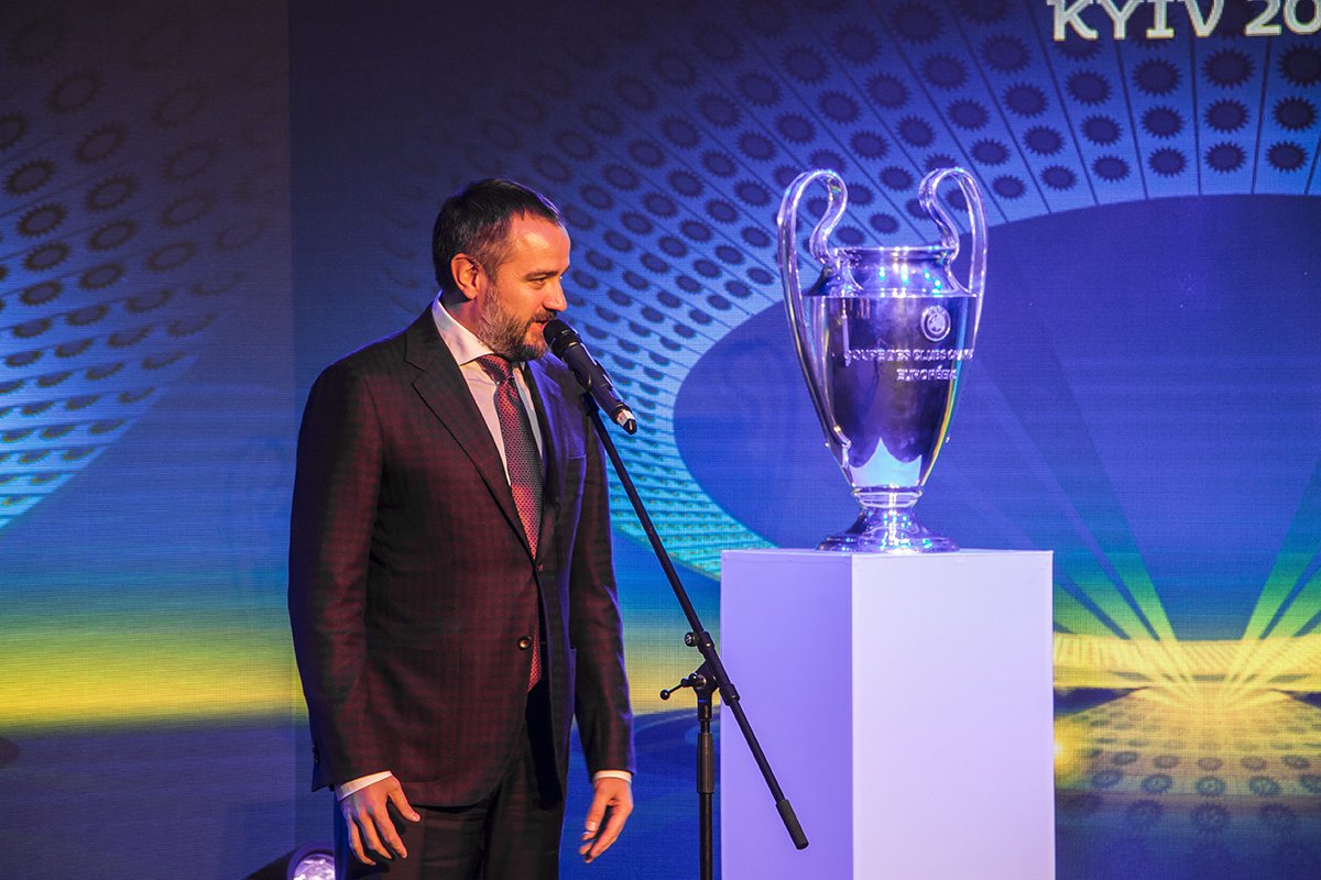 На презентации выступил президент Федерации футбола Украины Андрей Павелко