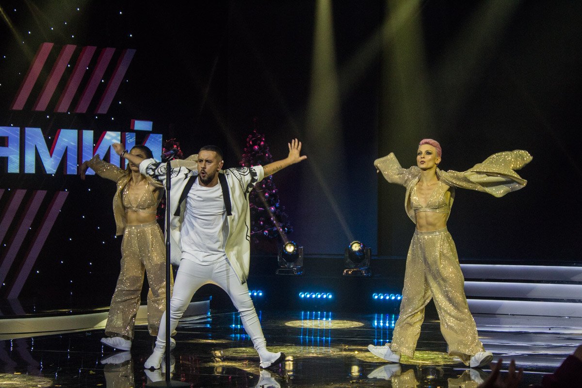 Монатик не только пел, но и танцевал со своим балетом