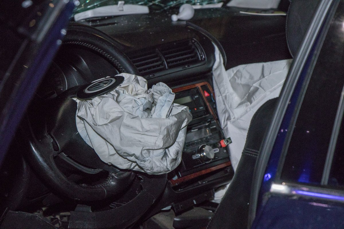 Сработала подушка безопасности