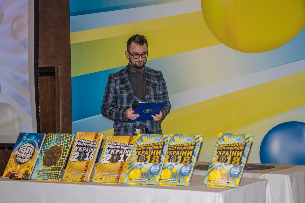 Книги получились красочными и яркими