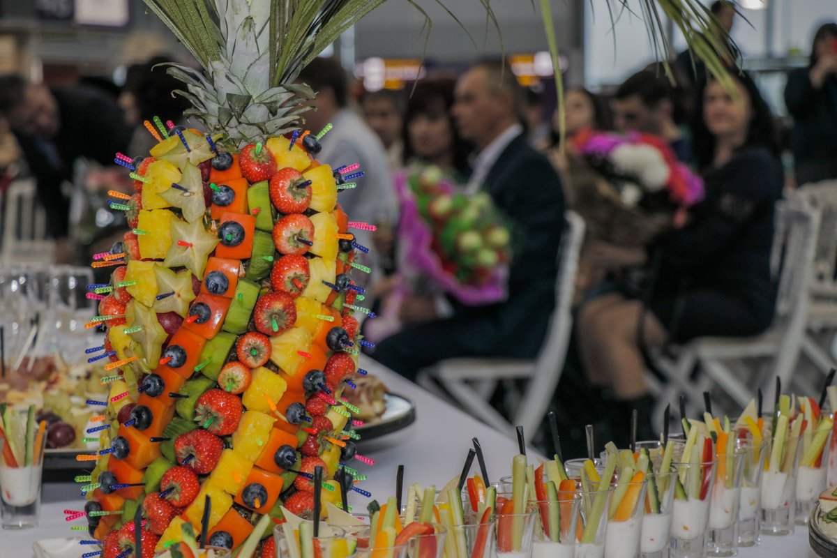 На церемонии организовали фуршет и фотосессию На церемонии организовали фуршет и фотосессию