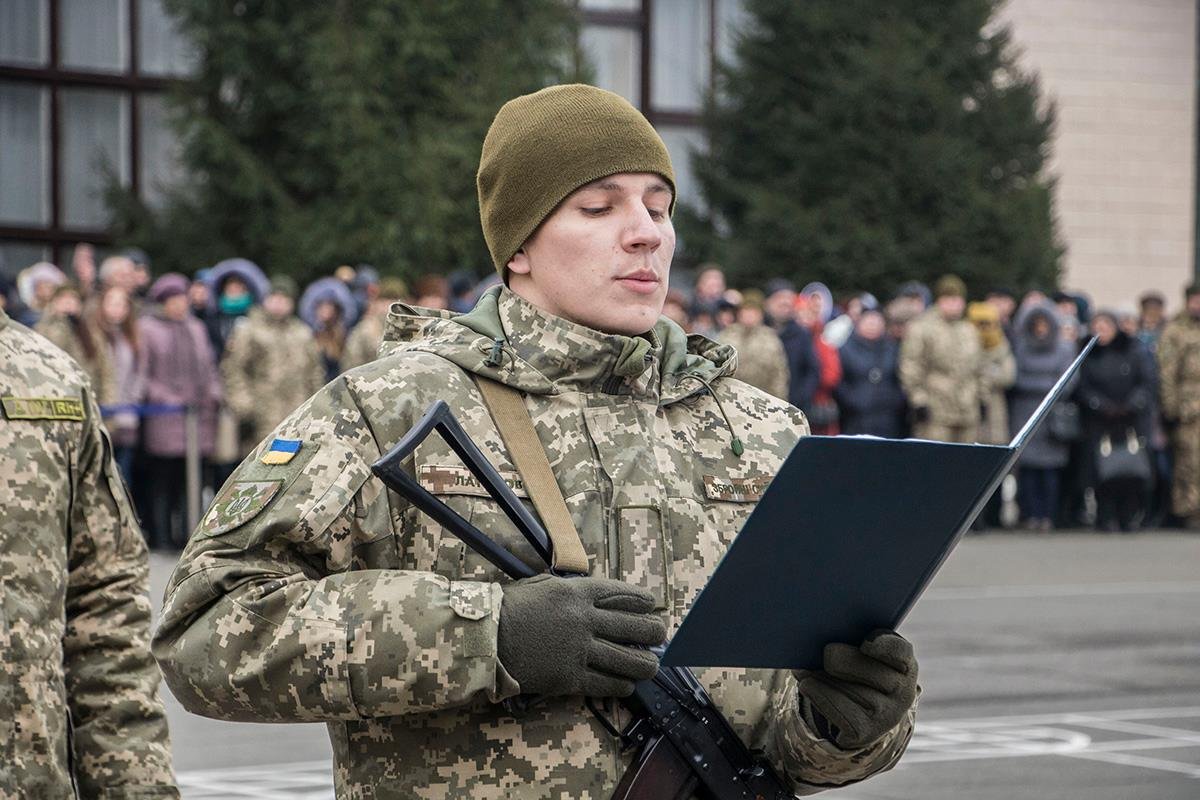 В этот день 219 срочников приняли присягу В этот день 219 срочников приняли присягу