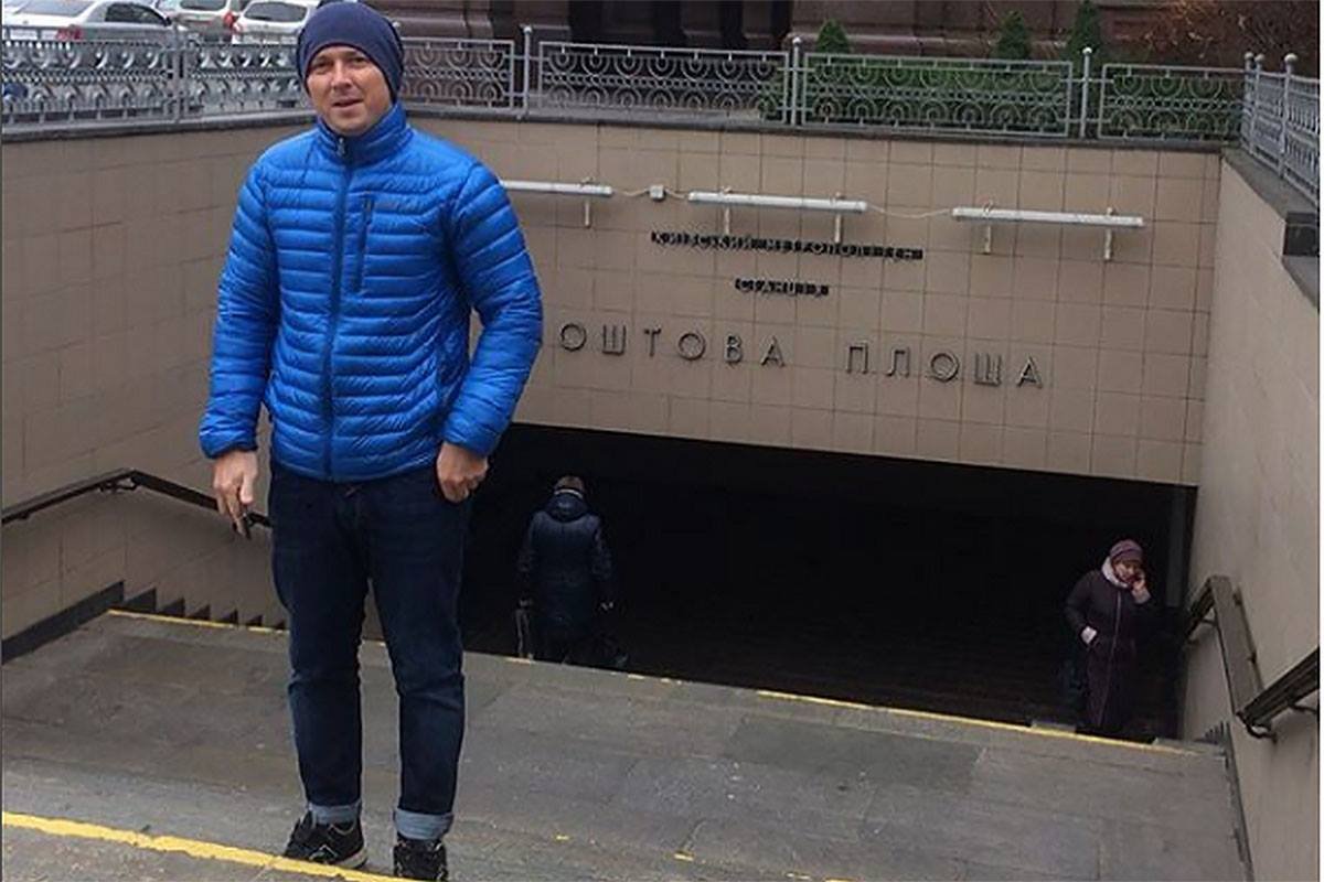 Из метро телеведущий вышел с кучей впечатлений Из метро телеведущий вышел с кучей впечатлений