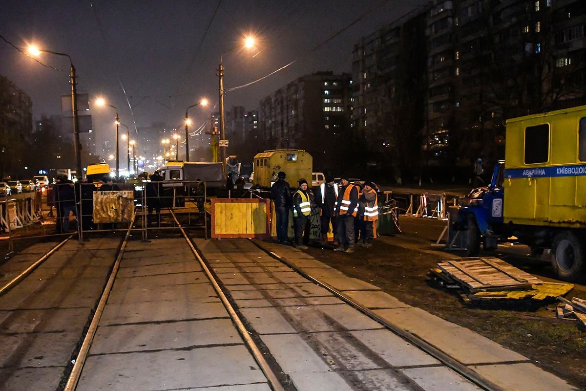 На месте работает аварийная бригада