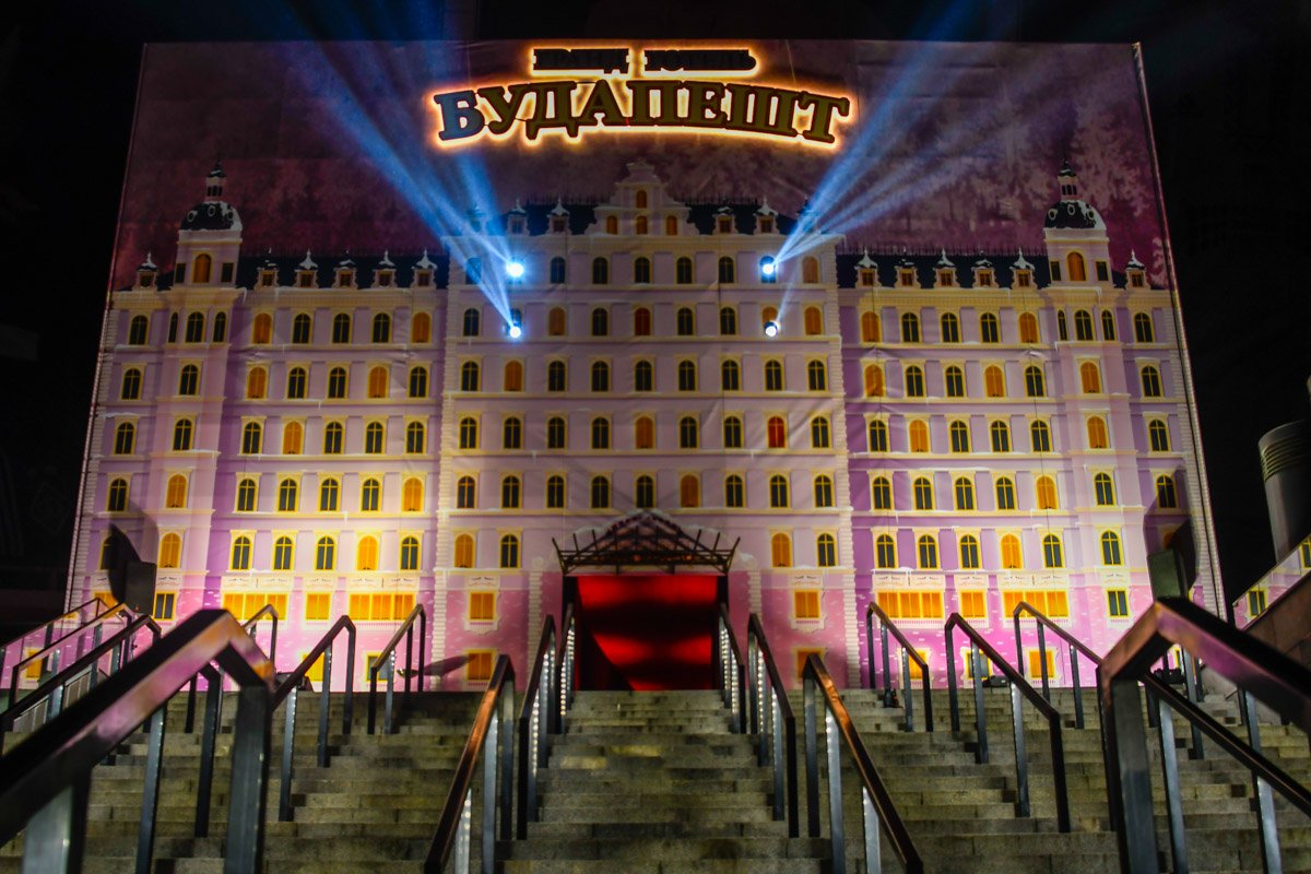 Шоу создано по мотивам известного кинематографического произведения 