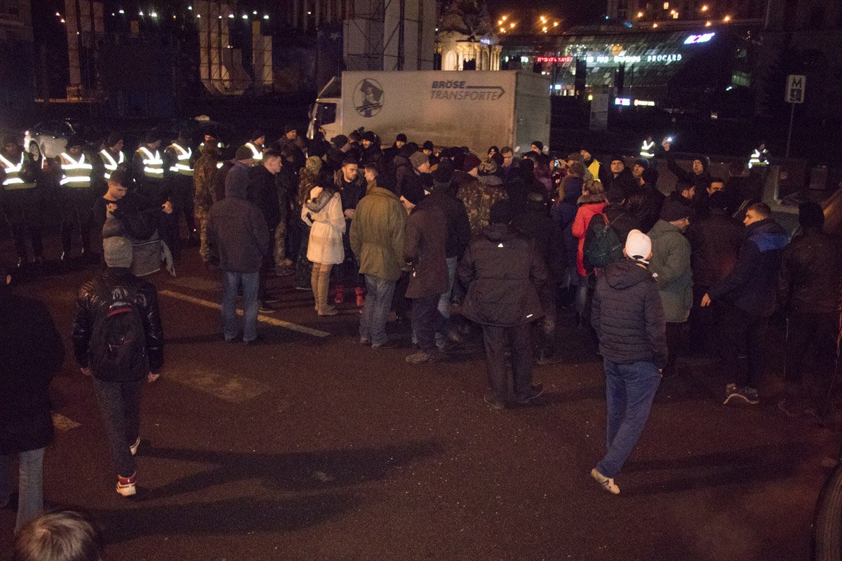 Полиция не дала перекрыть проезжую часть Полиция не дала перекрыть проезжую часть