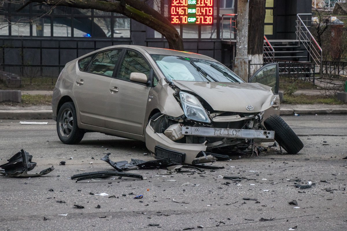 По предварительным данным, Toyota Prius подрезал Volkswagen 