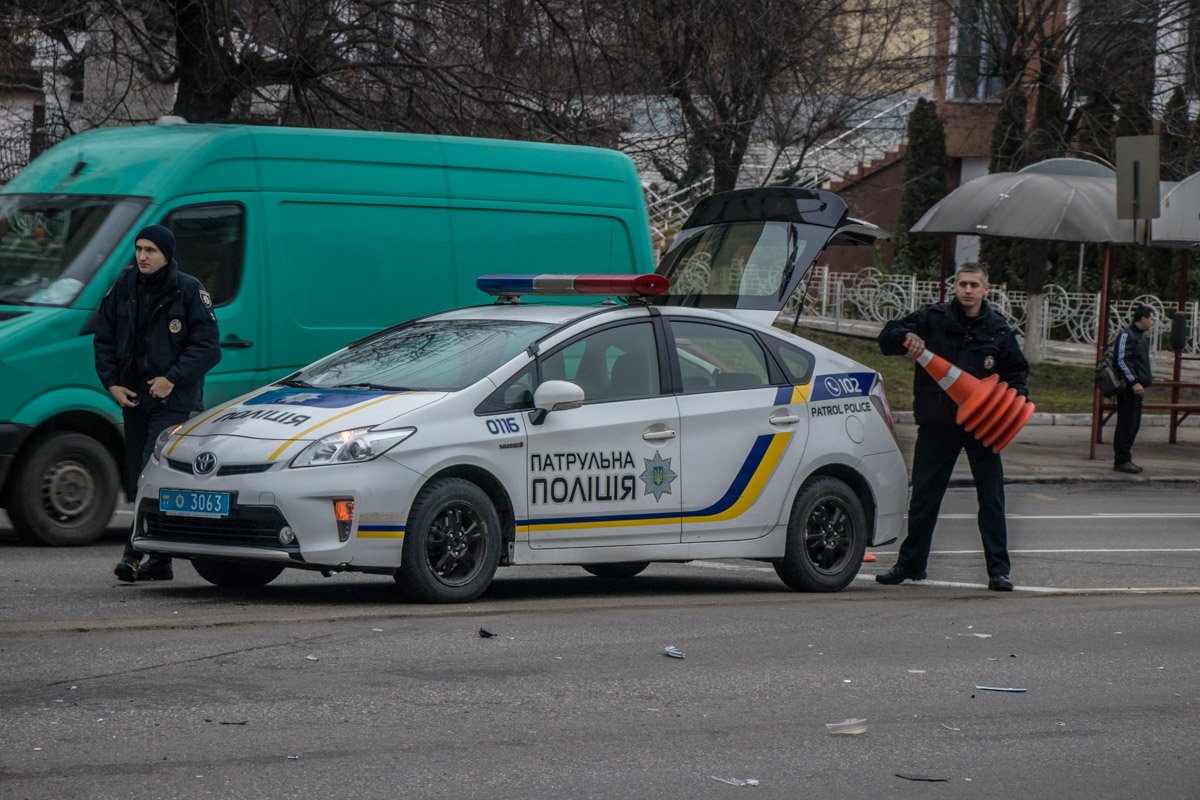 На месте работают правоохранители