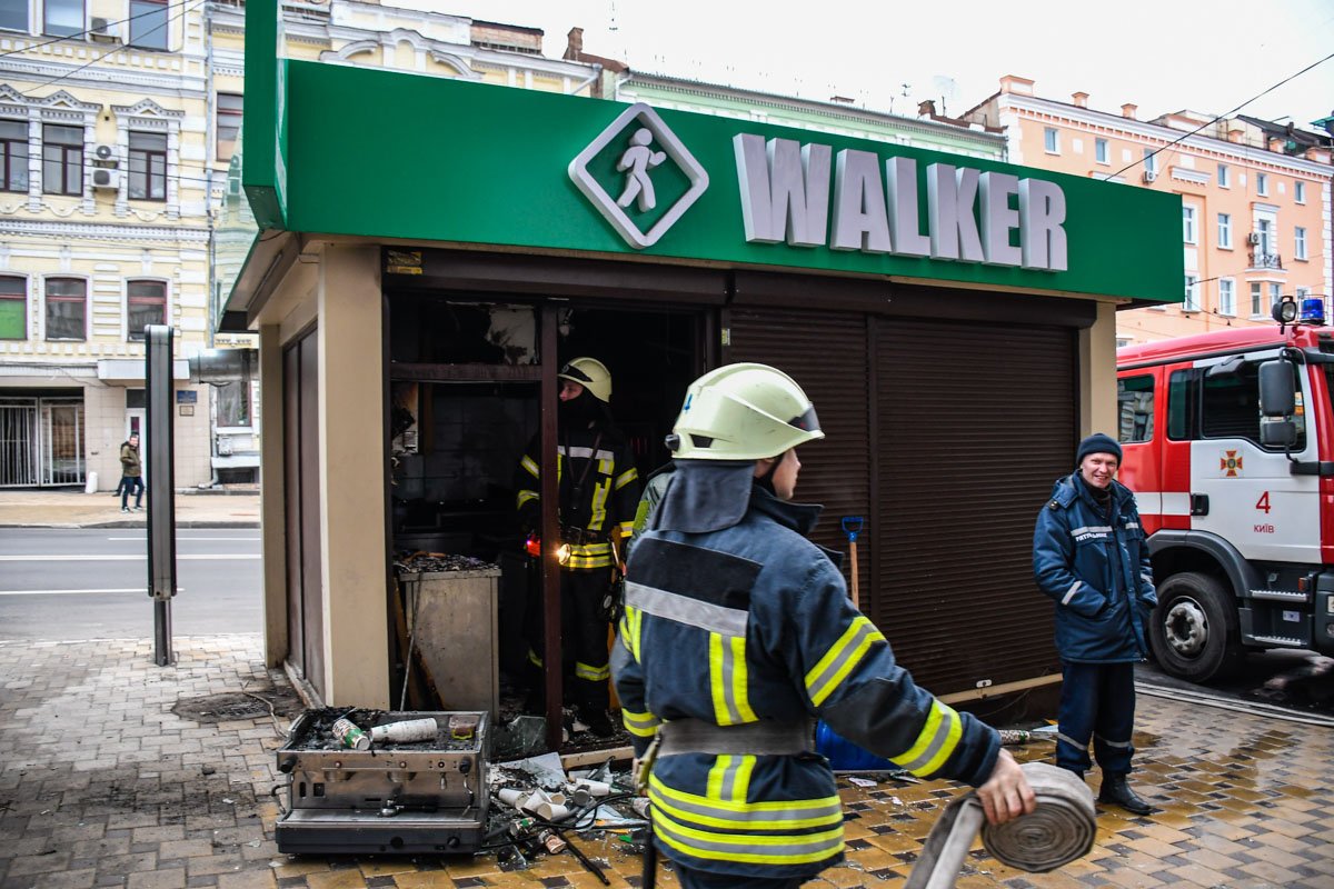 К счастью, в момент возгорания в помещении никого не было К счастью, в момент возгорания в помещении никого не было