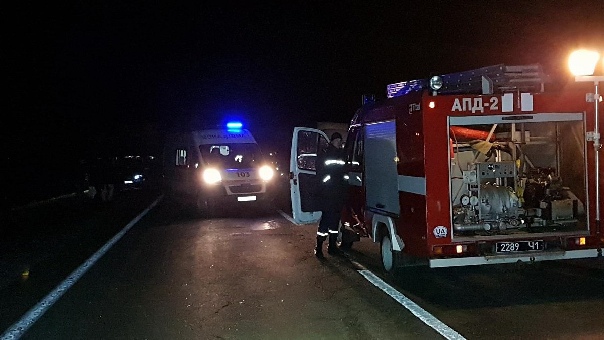 Также на месте работала полиция и следователи Также на месте работала полиция и следователи